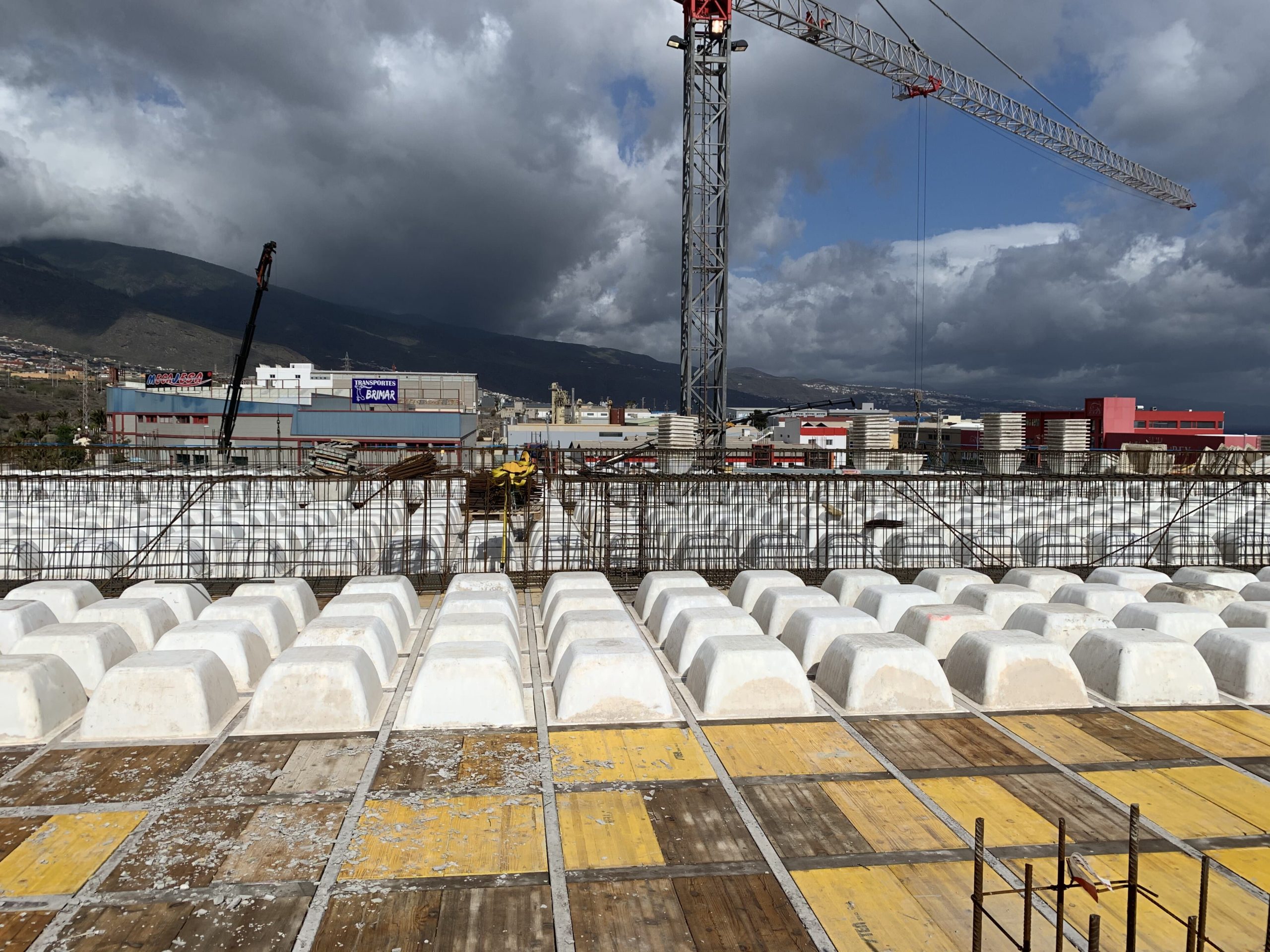 Construcción Hiperdino en Güimar Tenerife